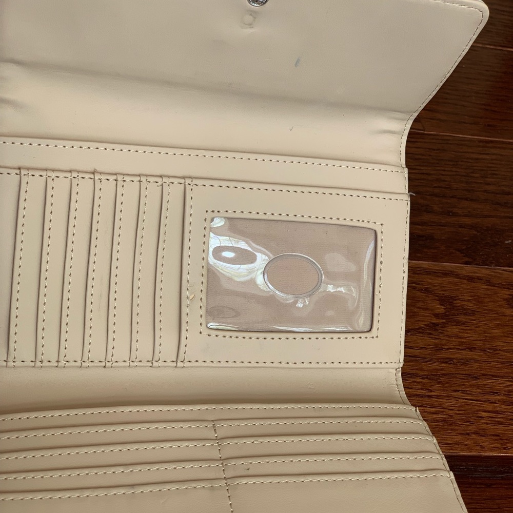 Guess Handbag And Wallet - image 6